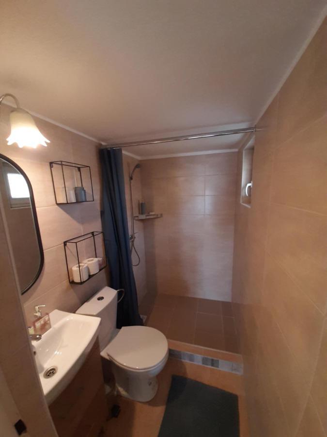 Grapeline Guesthouse Chotin 외부 사진