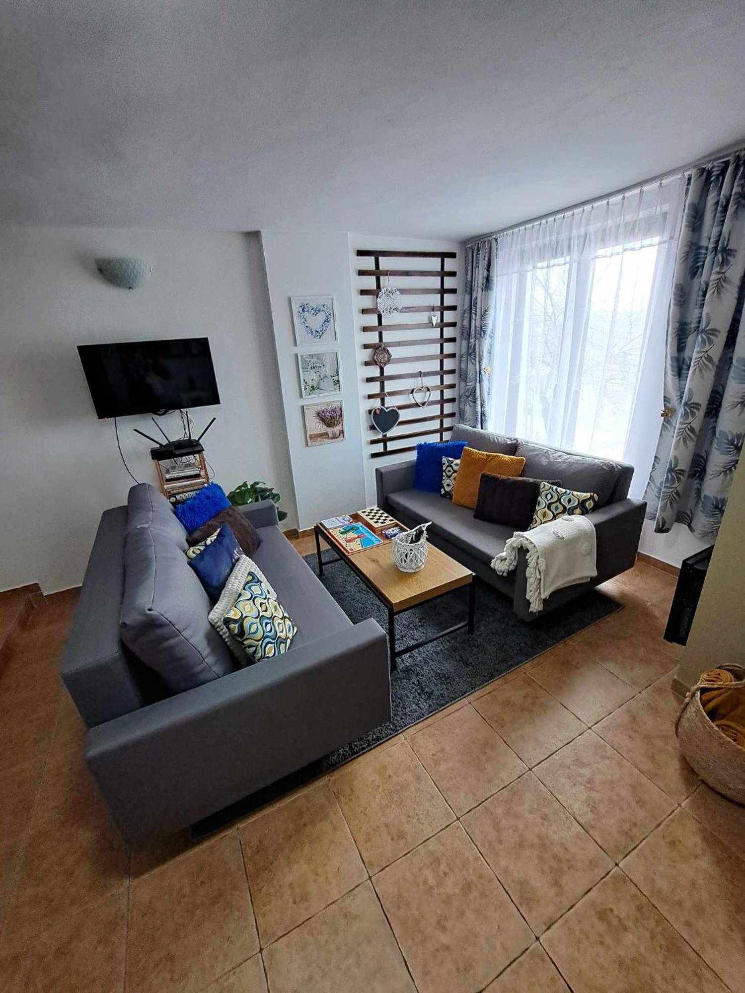 Grapeline Guesthouse Chotin 외부 사진