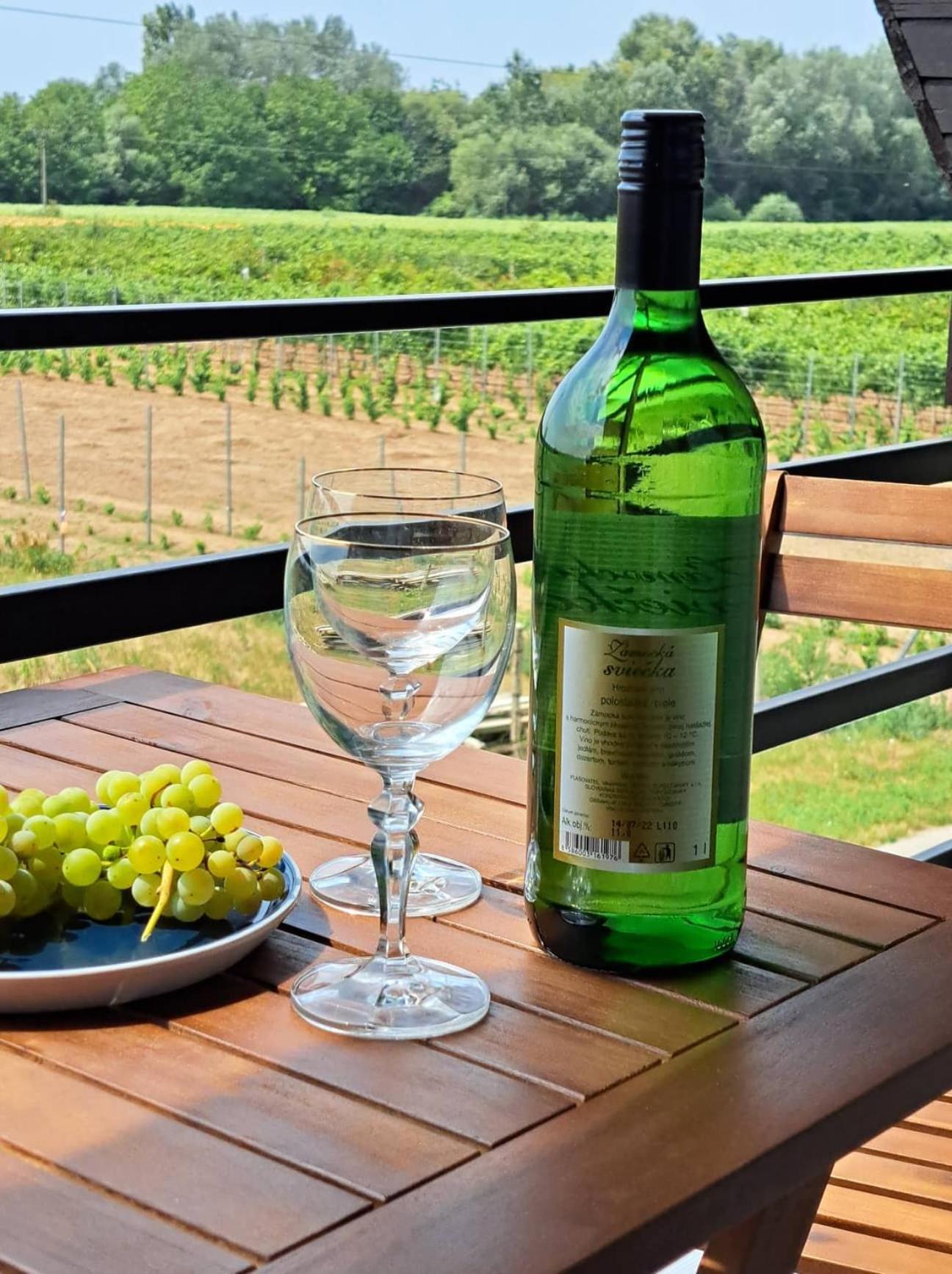 Grapeline Guesthouse Chotin 외부 사진